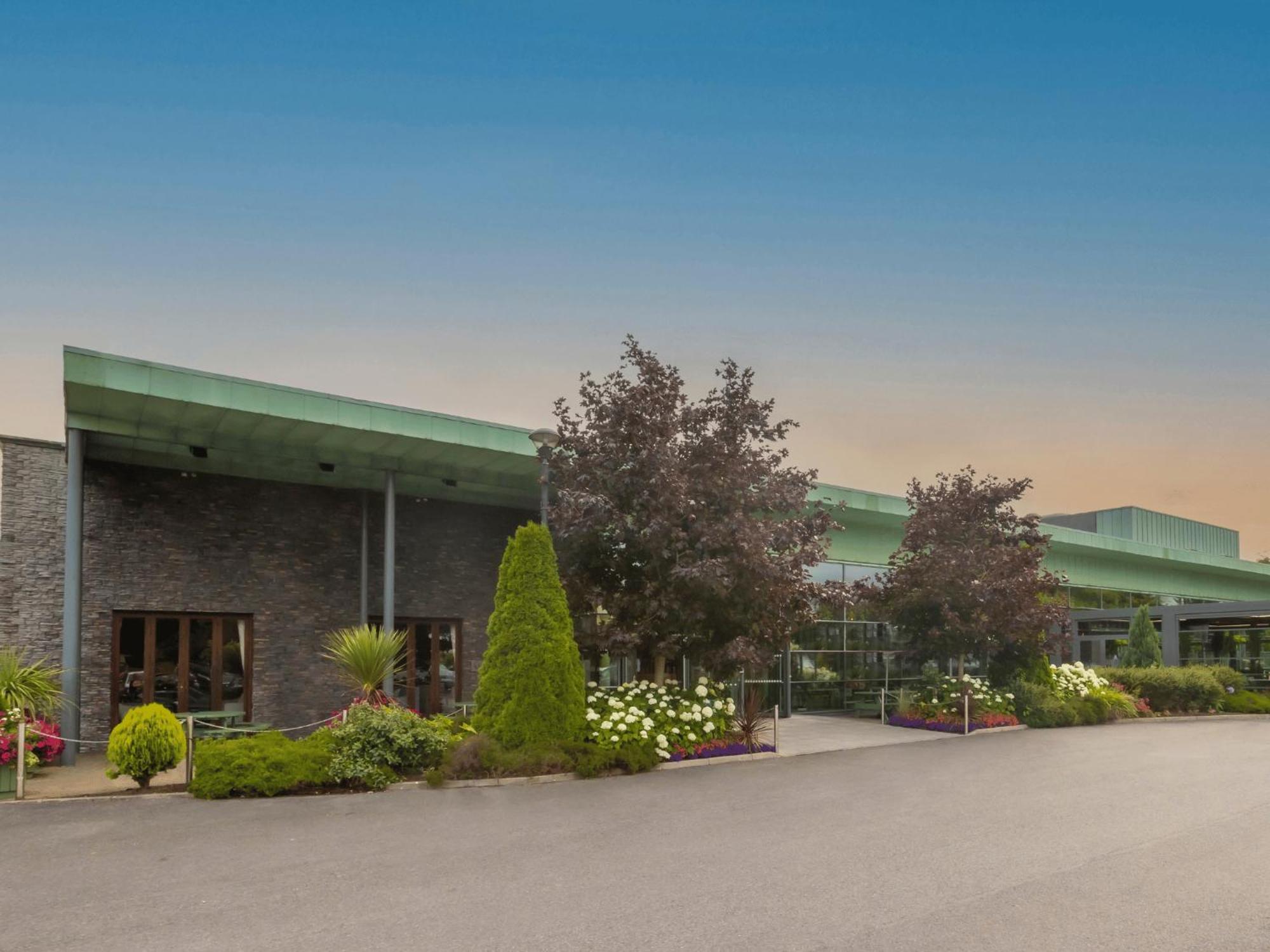 The Connacht Hotel Голвей Екстер'єр фото